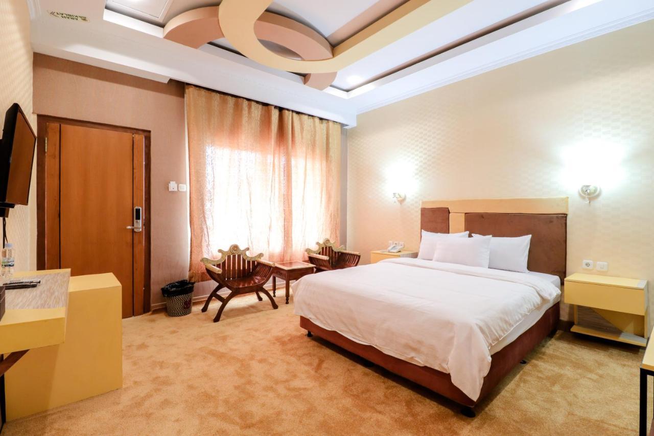 Sartini Inn Jogja Yogyakarta Ngoại thất bức ảnh