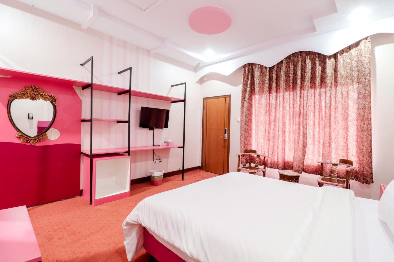 Sartini Inn Jogja Yogyakarta Ngoại thất bức ảnh