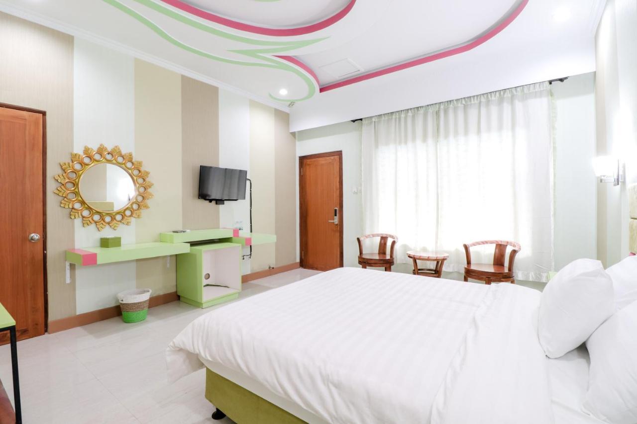 Sartini Inn Jogja Yogyakarta Ngoại thất bức ảnh