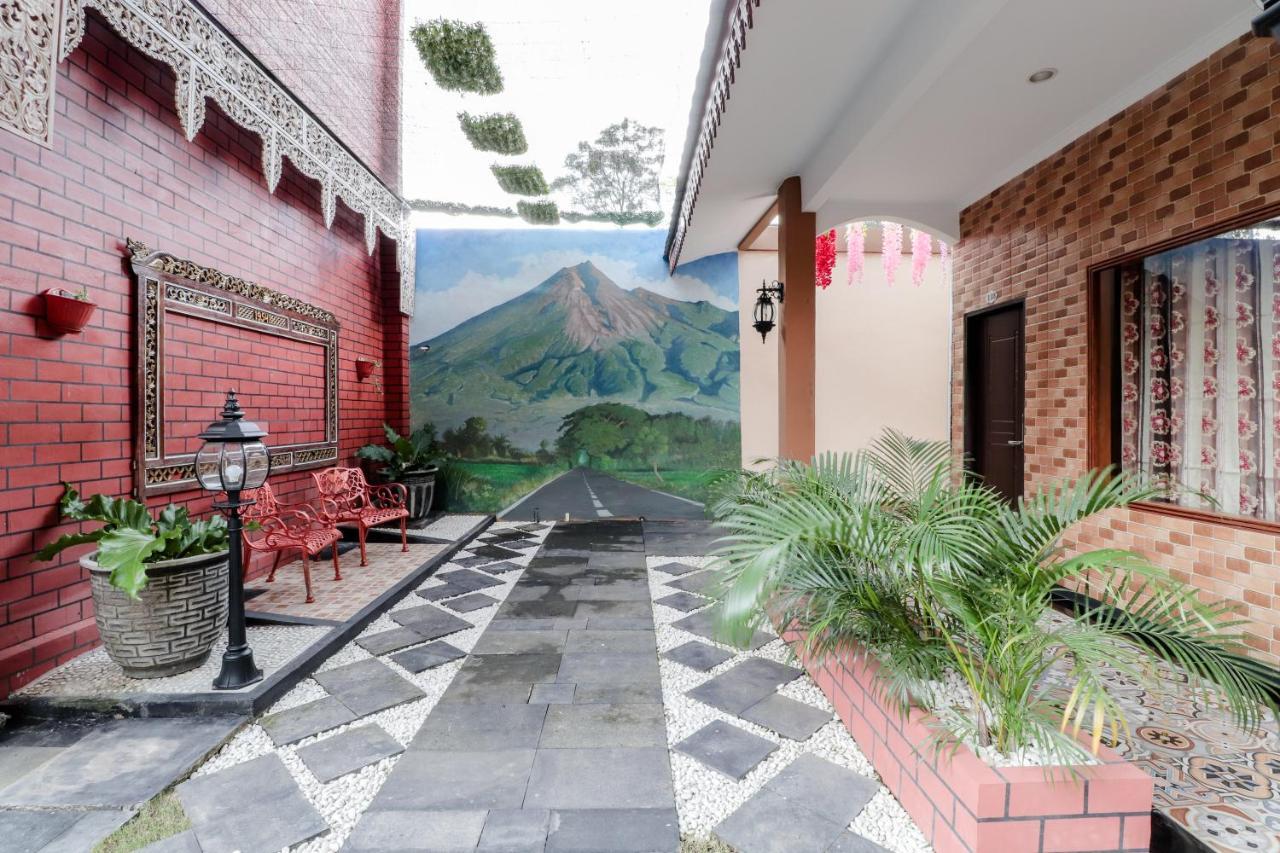 Sartini Inn Jogja Yogyakarta Ngoại thất bức ảnh