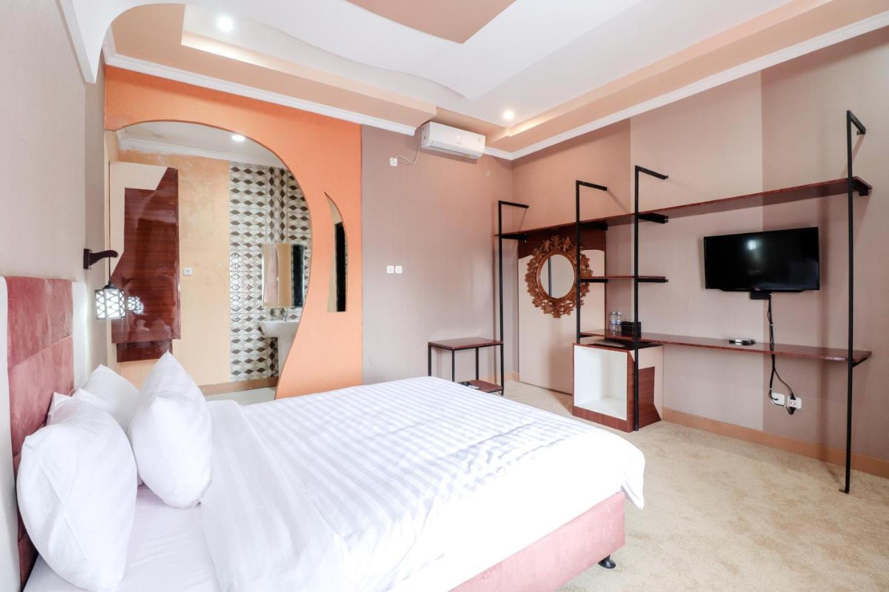 Sartini Inn Jogja Yogyakarta Ngoại thất bức ảnh